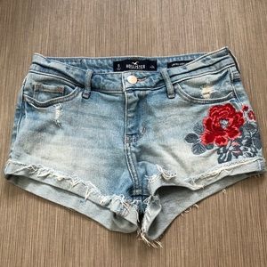 Hollister Jean Shorts with flower